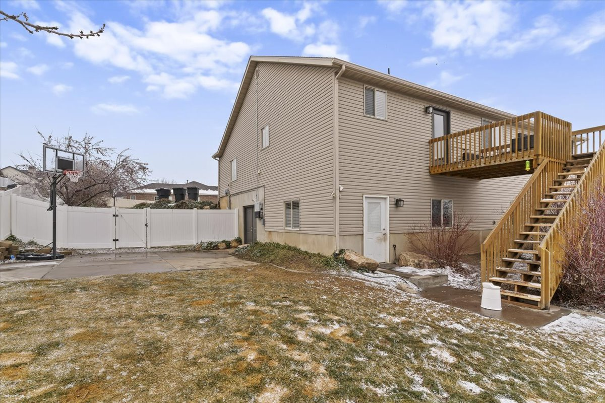 NIELSON EST - Residential