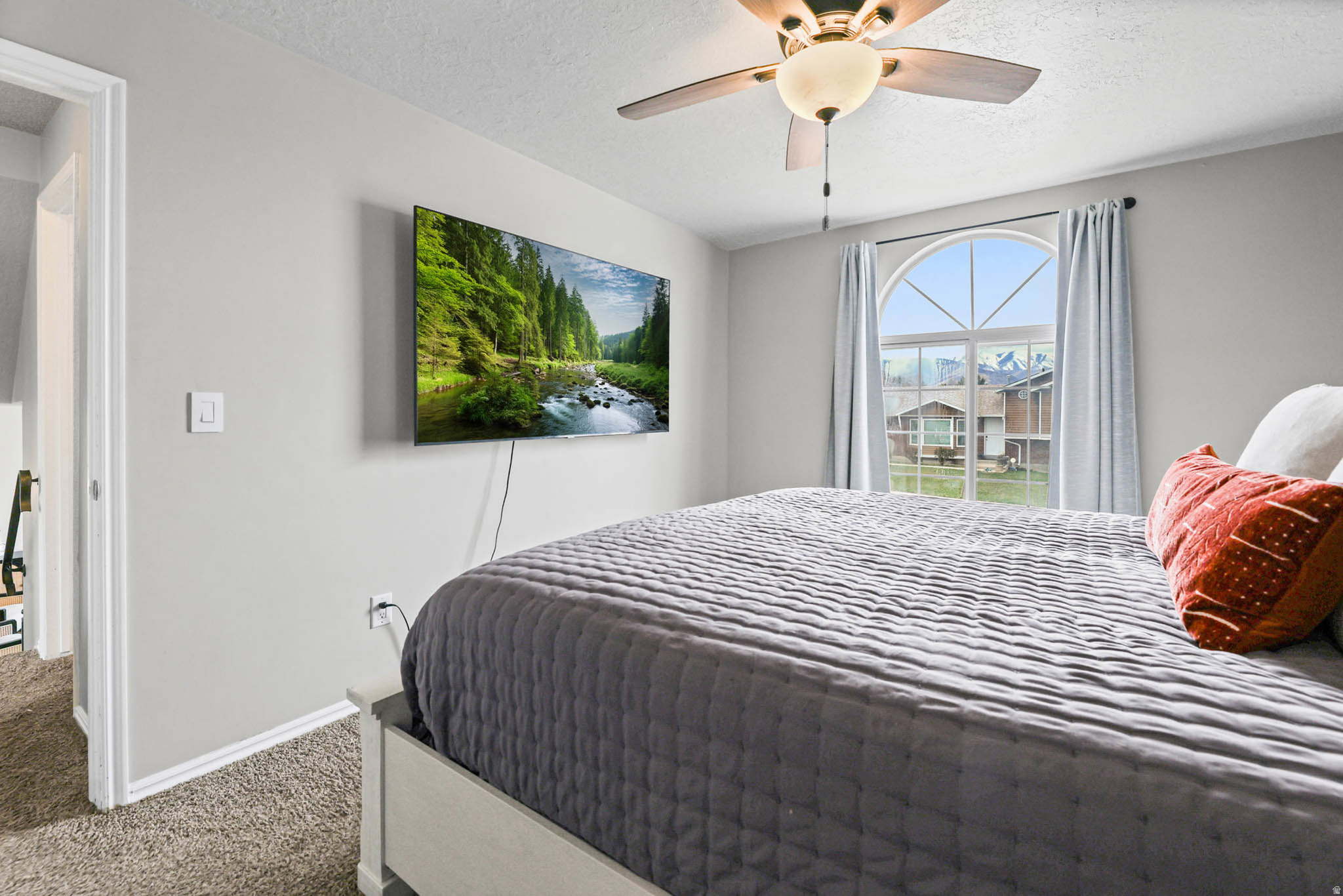 GARDEN GATE - Residential