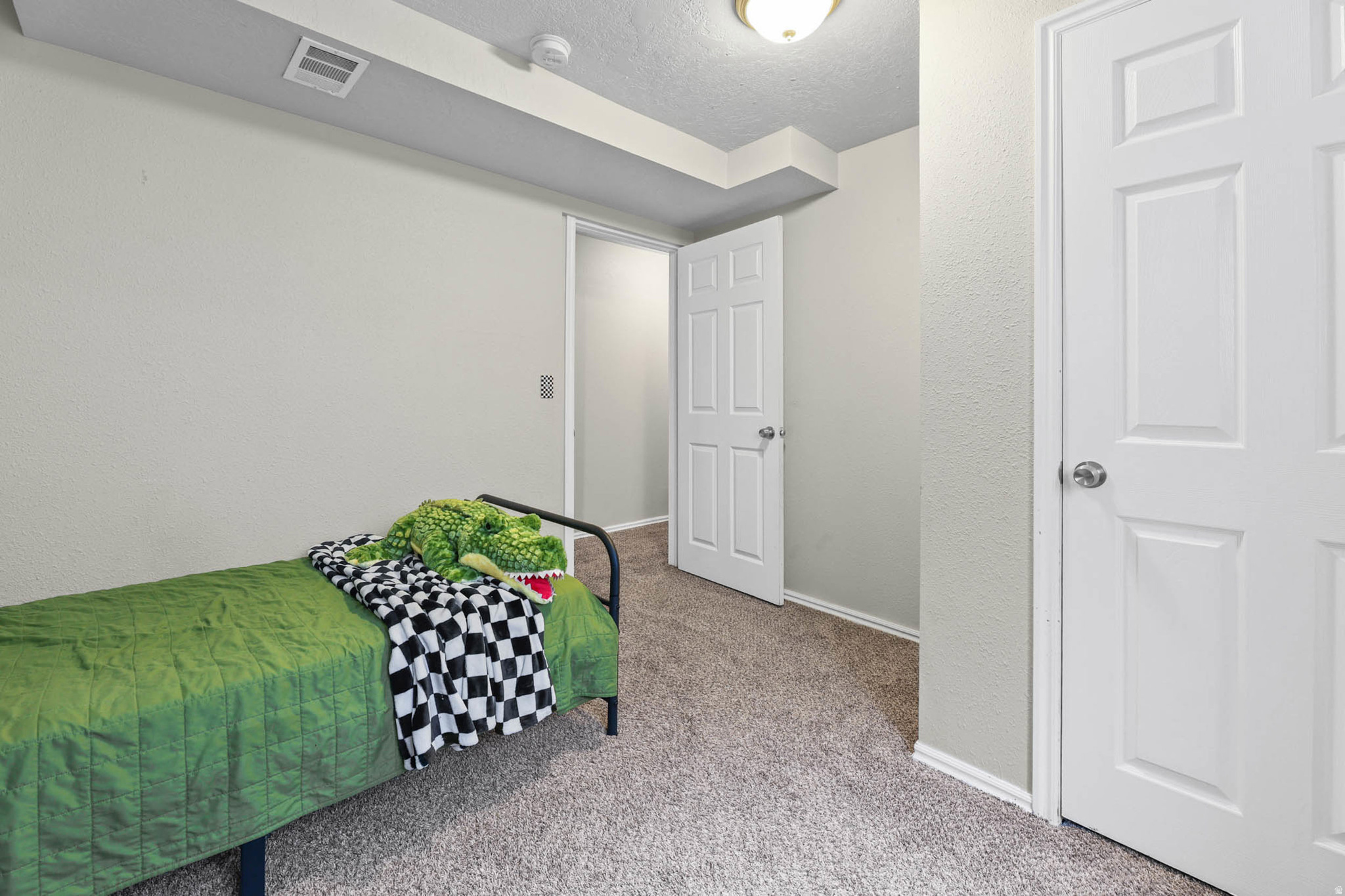 GARDEN GATE - Residential