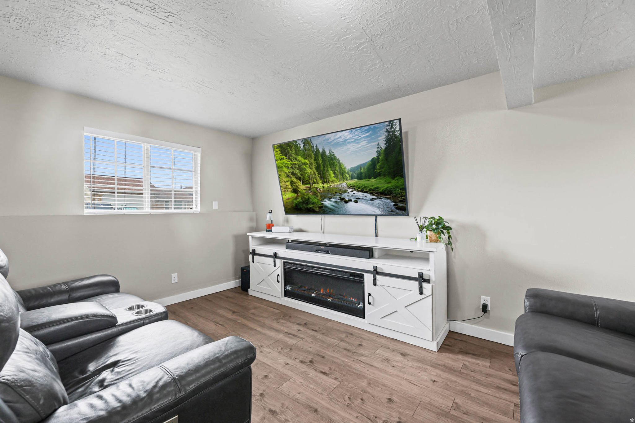 GARDEN GATE - Residential