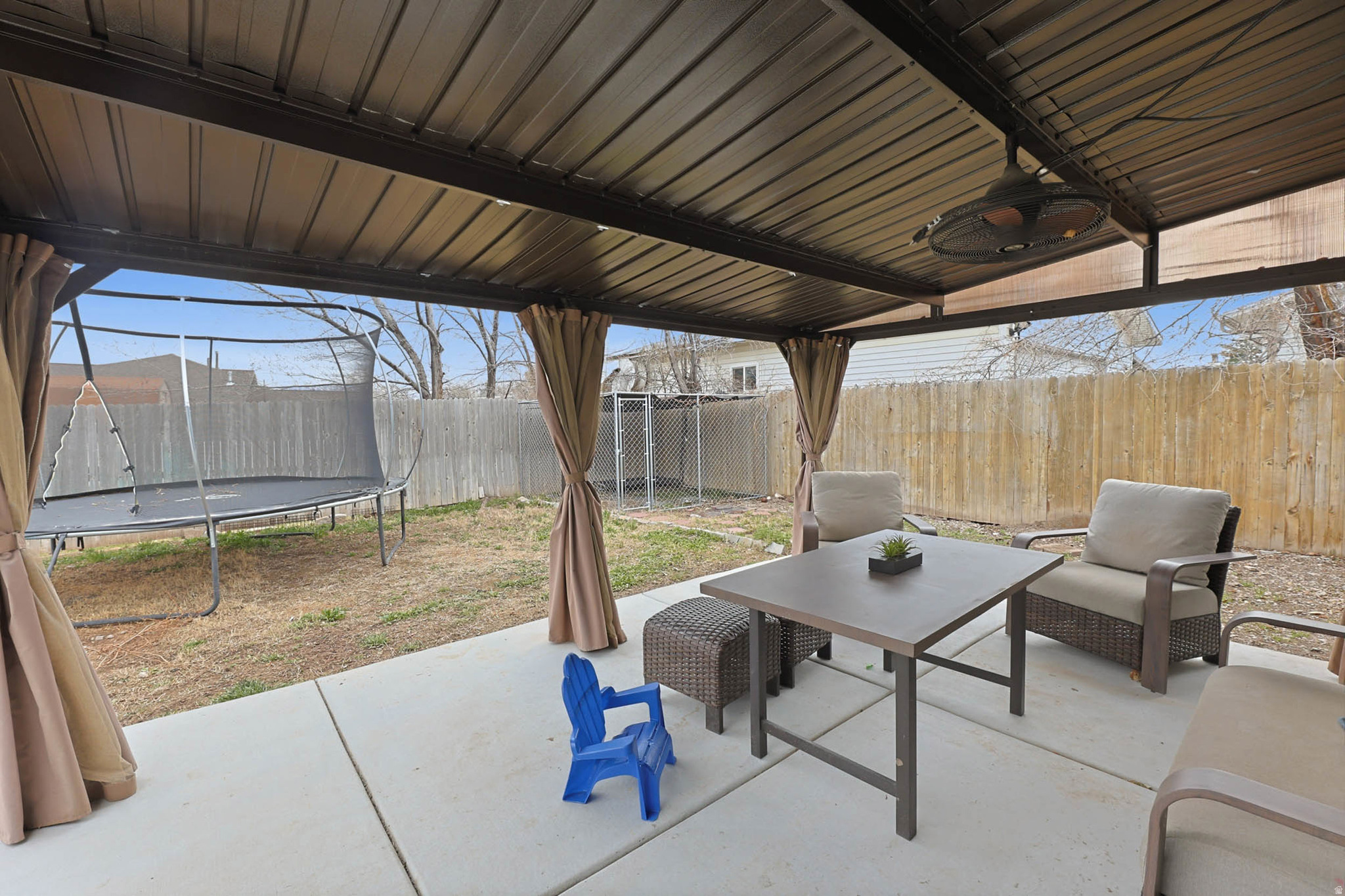 GARDEN GATE - Residential