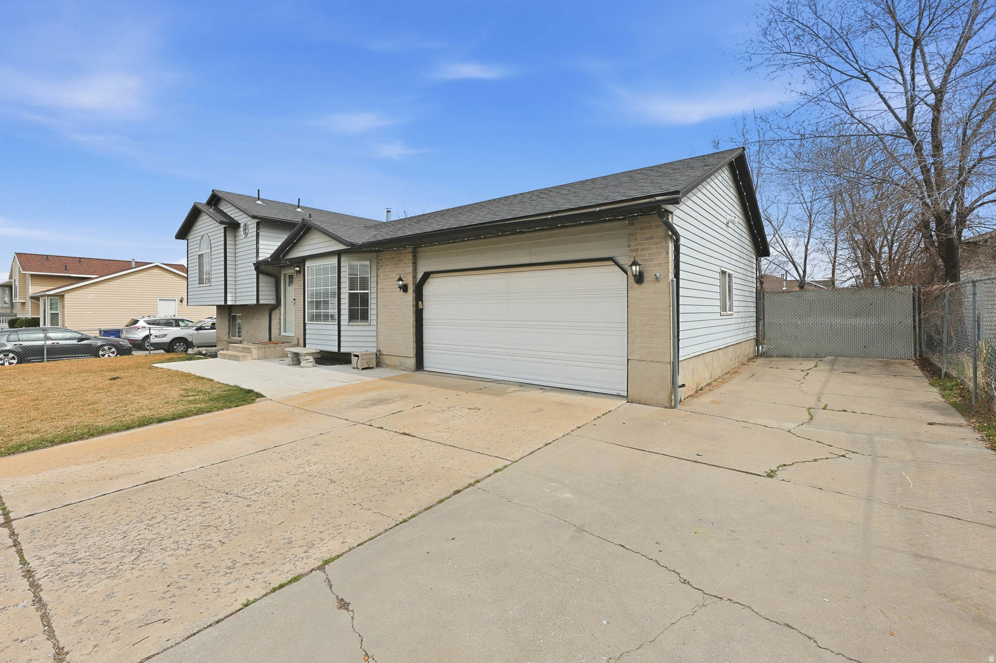 GARDEN GATE - Residential