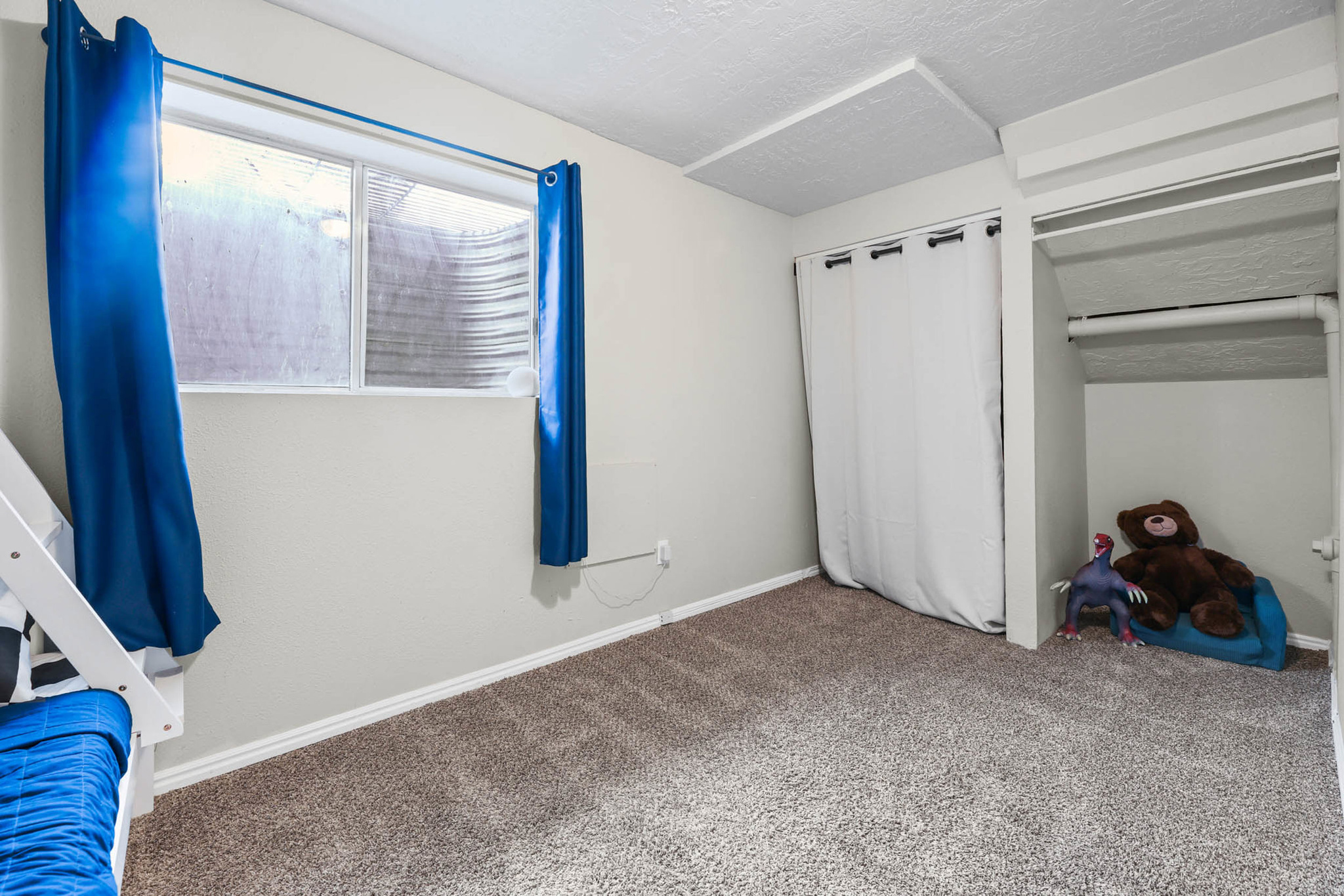 GARDEN GATE - Residential