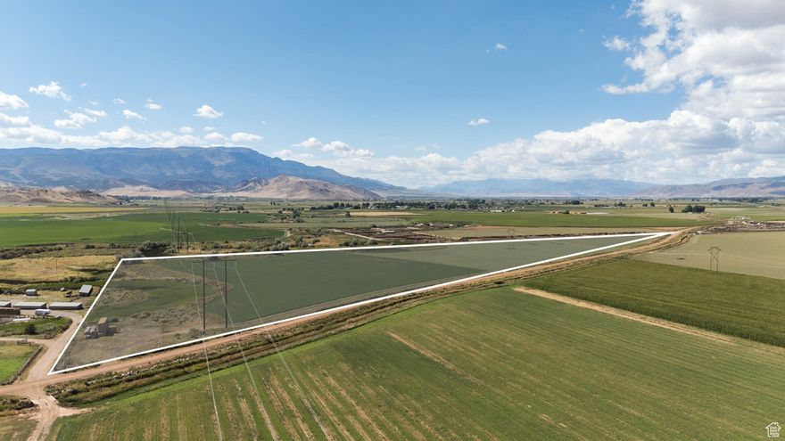 Over 34 acres in Venice Utah, including approximately 27 irrigated acres with water shares, this property is ready to support your next  vision.  Address is approximate.  Located along Vermillion Canal Road, you'll enjoy excellent access, peaceful surroundings, and sweeping views of the Sevier Valley. The land is currently leased for 2025.  Whether you're looking to expand your agricultural operation or secure a prime piece of land in a great location, this property checks all the boxes!