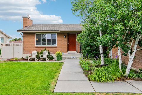 Tiny photo for 3302 W BLUE HAVEN DR, West Valley City, UT 84119 (MLS # 2159063)
