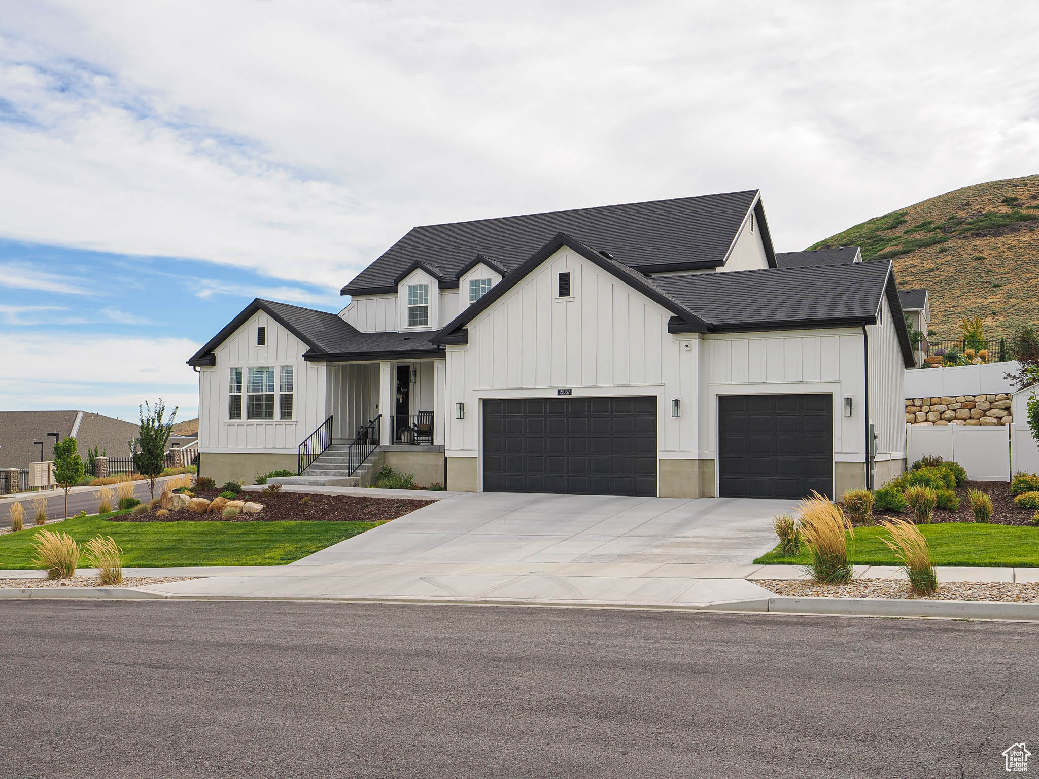 COVE AT HERRIMAN SPRINGS PHASE 1 - Residential