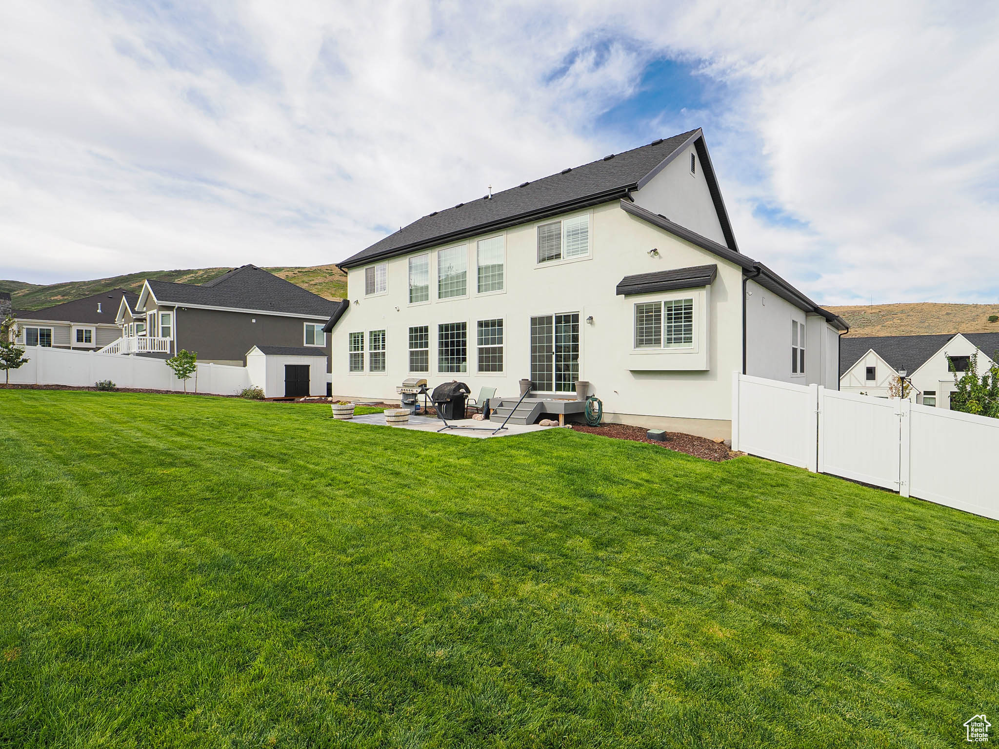 COVE AT HERRIMAN SPRINGS PHASE 1 - Residential