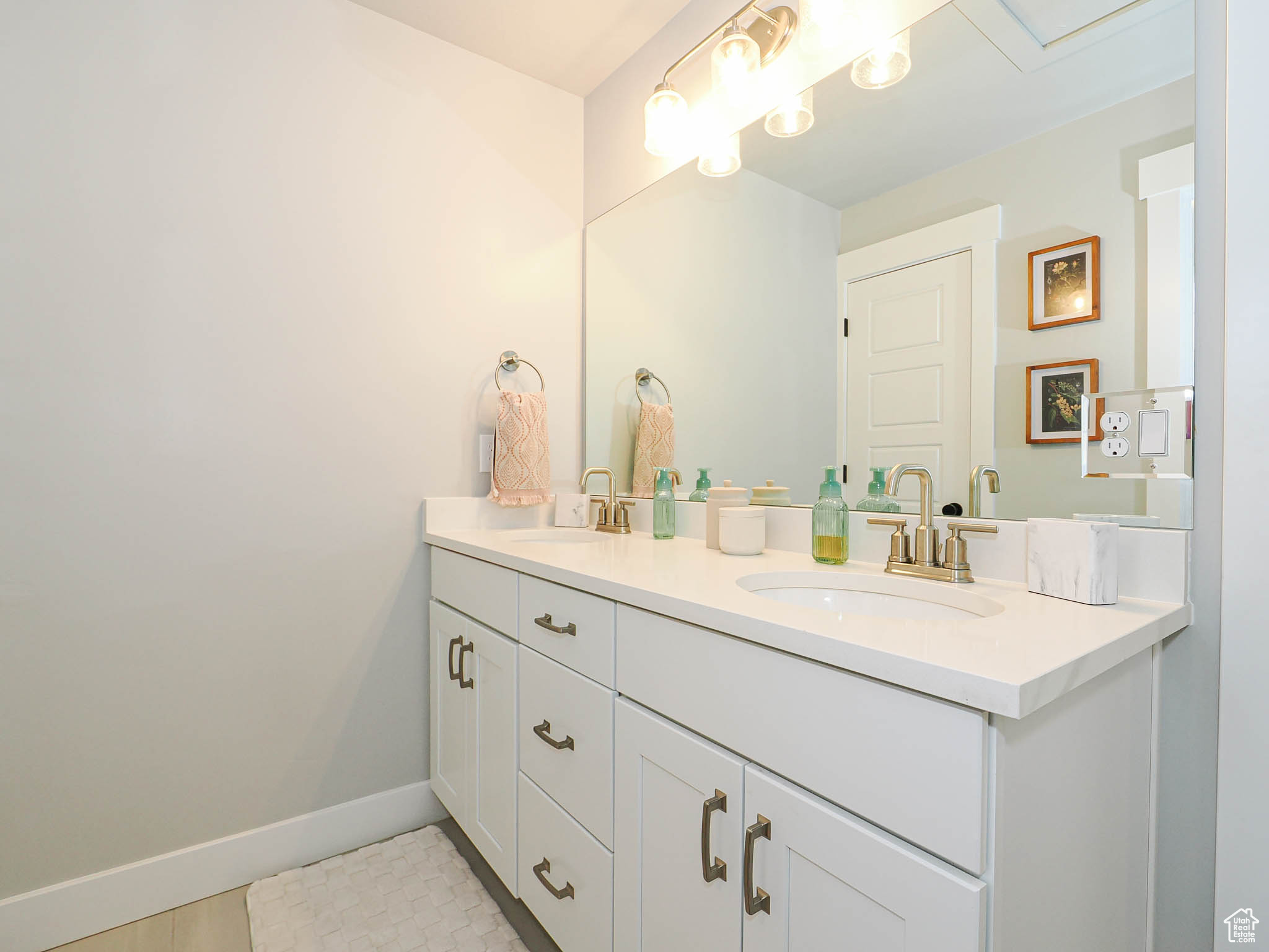 COVE AT HERRIMAN SPRINGS PHASE 1 - Residential