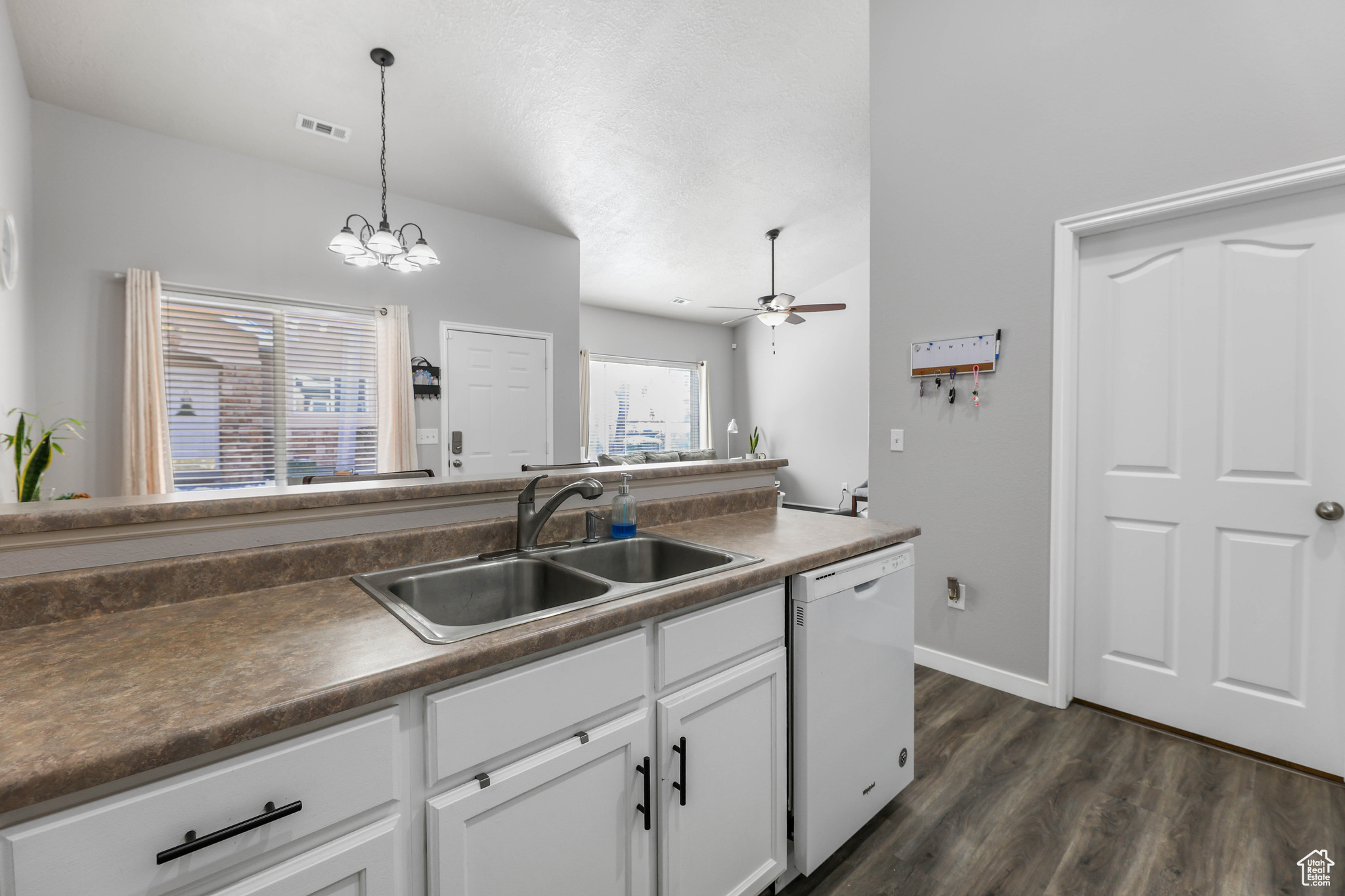 7356 S Geralee Ln, West Jordan, Utah image 13