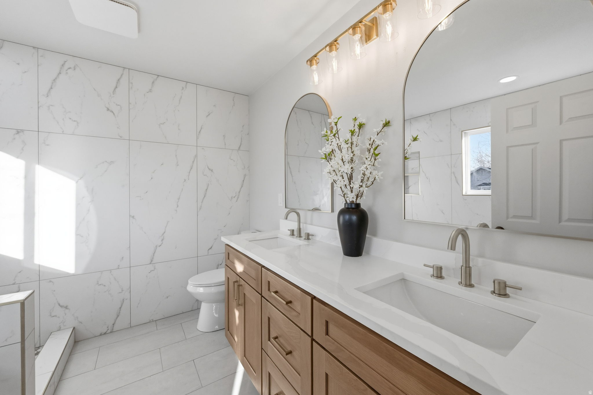 FARM MEADOWS - Residential