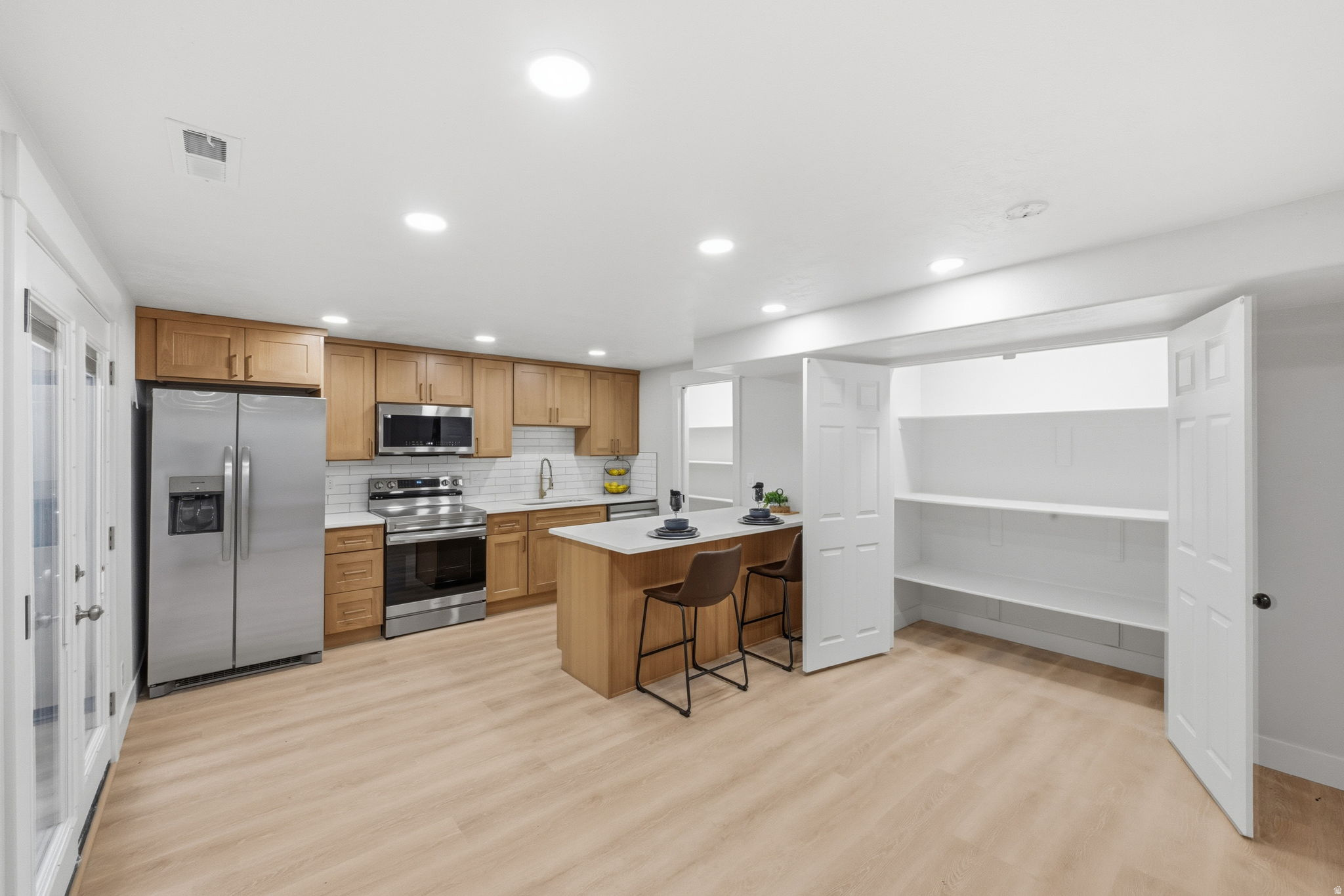 FARM MEADOWS - Residential