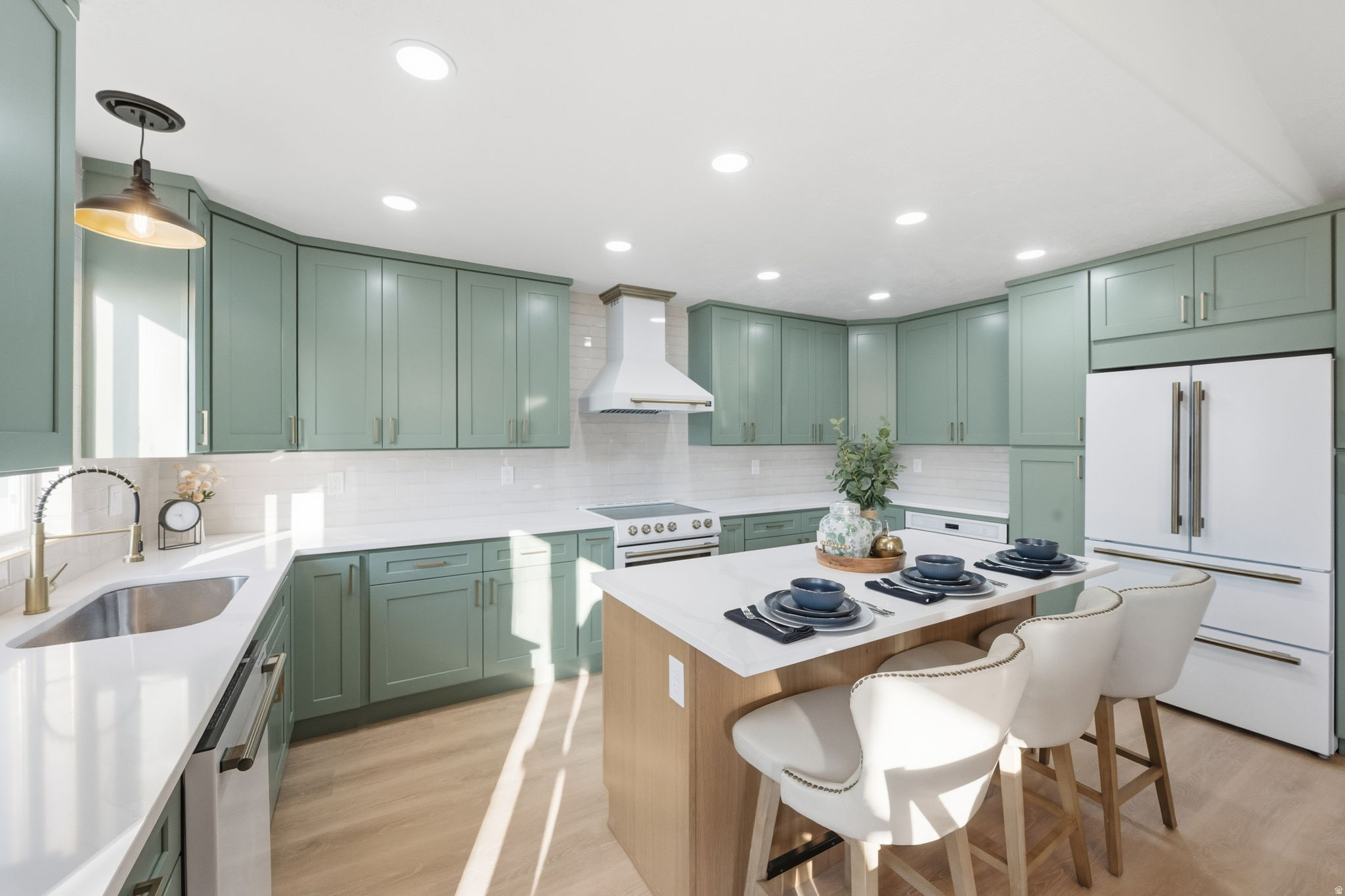 FARM MEADOWS - Residential