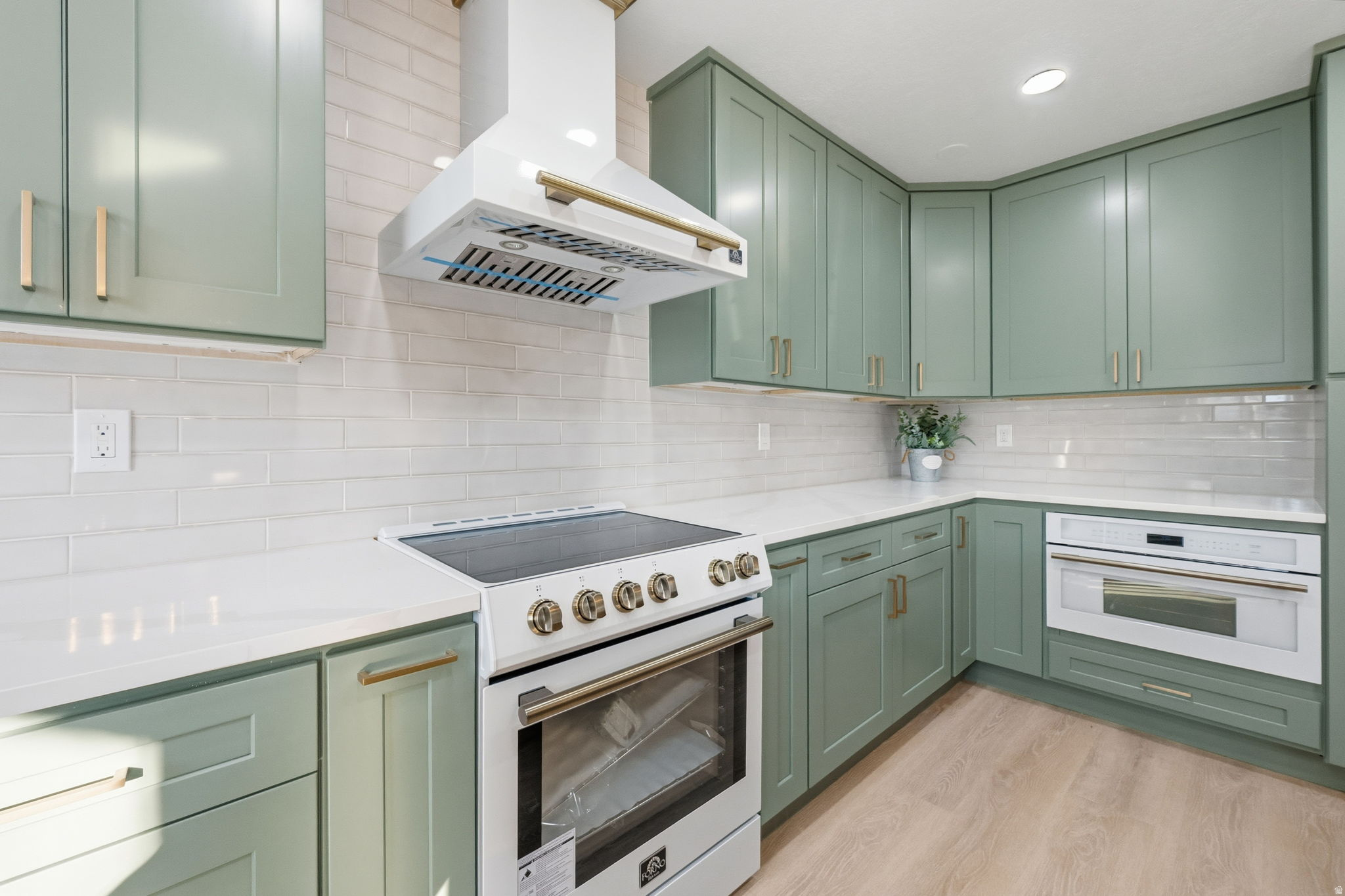 FARM MEADOWS - Residential