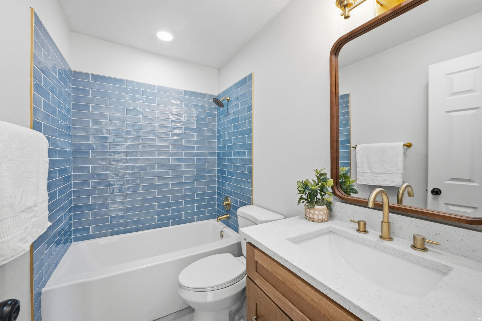 FARM MEADOWS - Residential