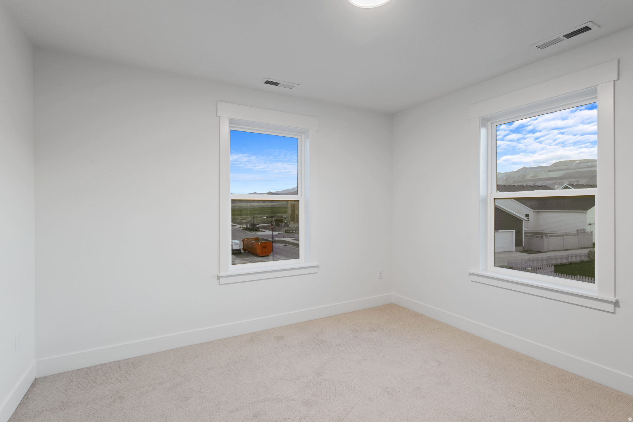 DAYBREAK - Residential