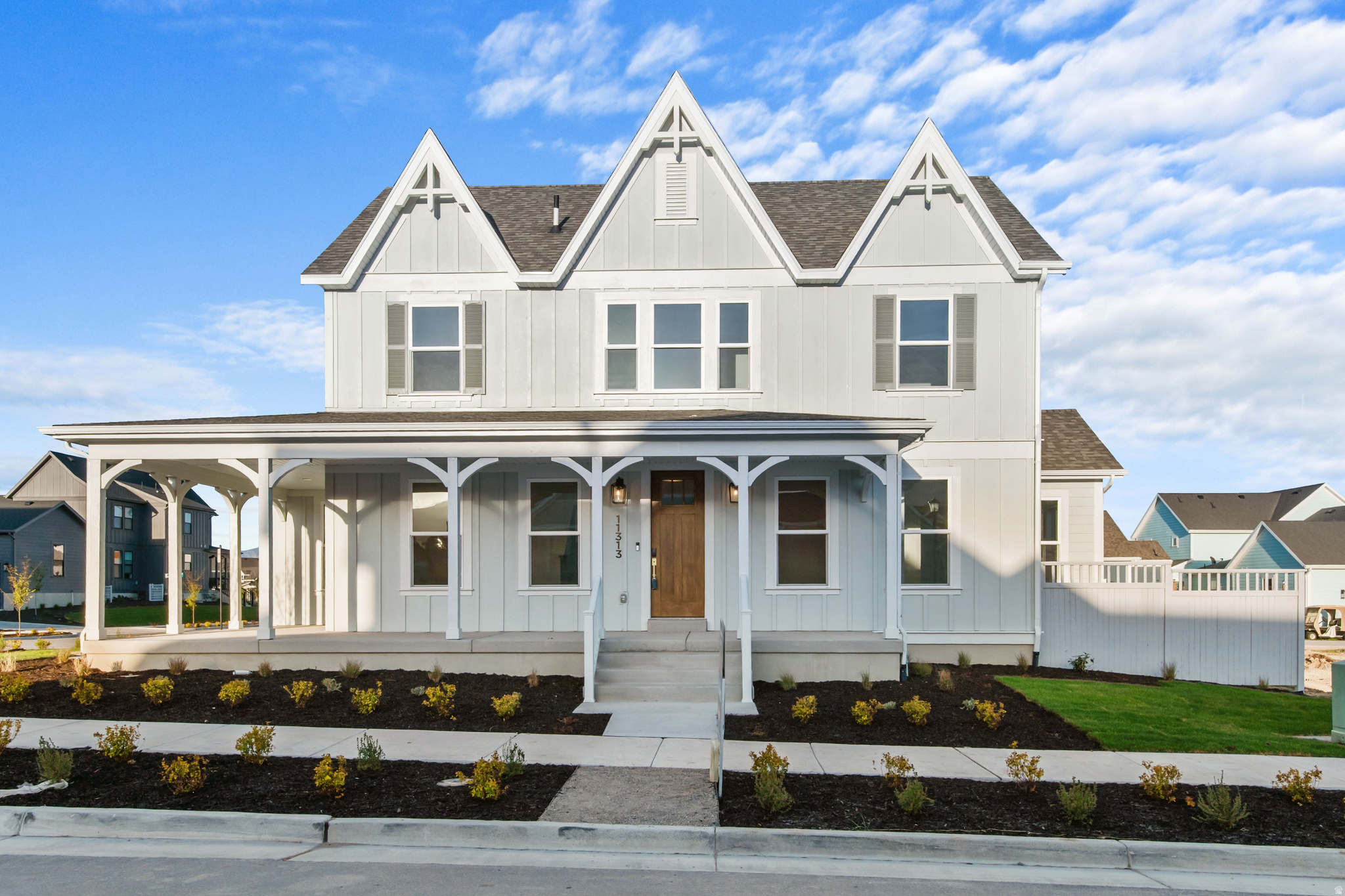 DAYBREAK - Residential