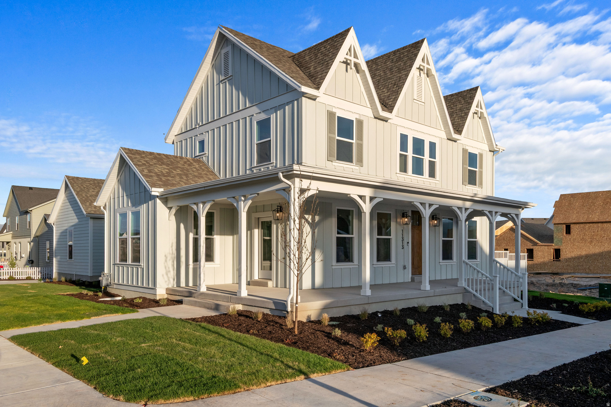 DAYBREAK - Residential