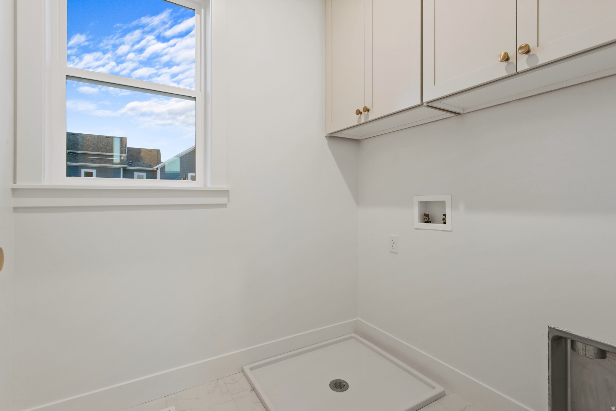 DAYBREAK - Residential