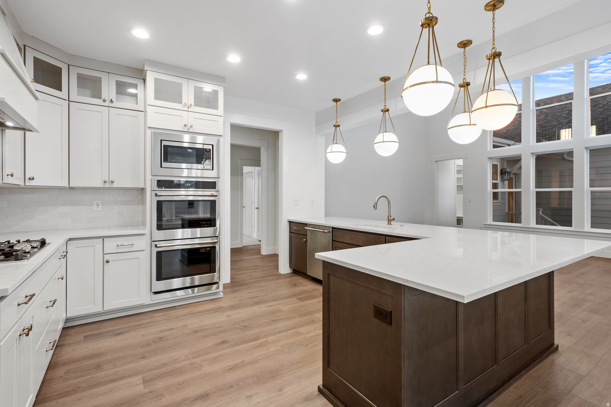 DAYBREAK - Residential