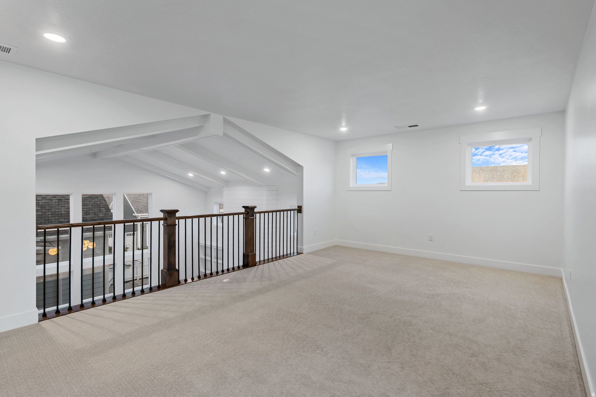 DAYBREAK - Residential