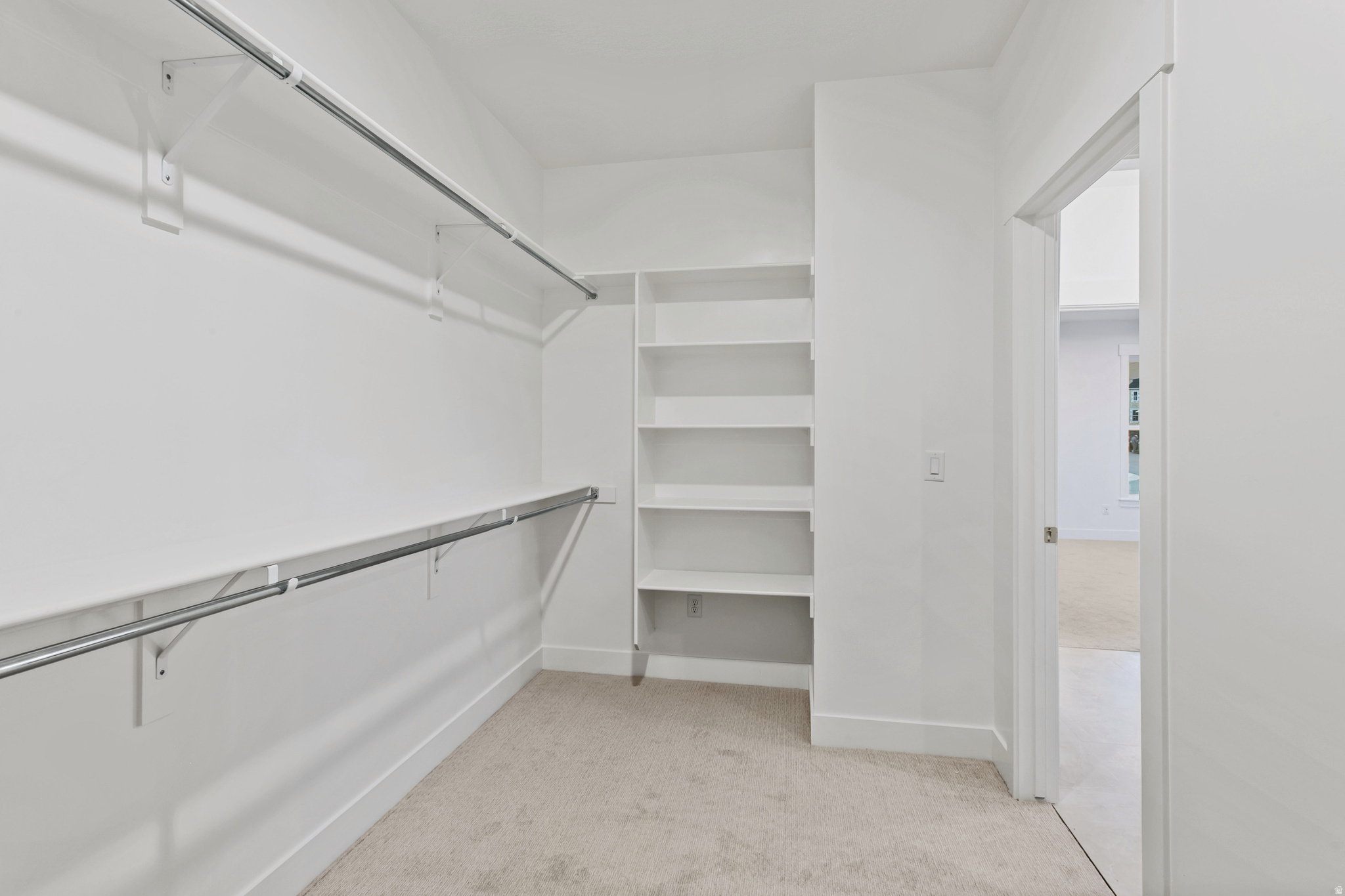 DAYBREAK - Residential