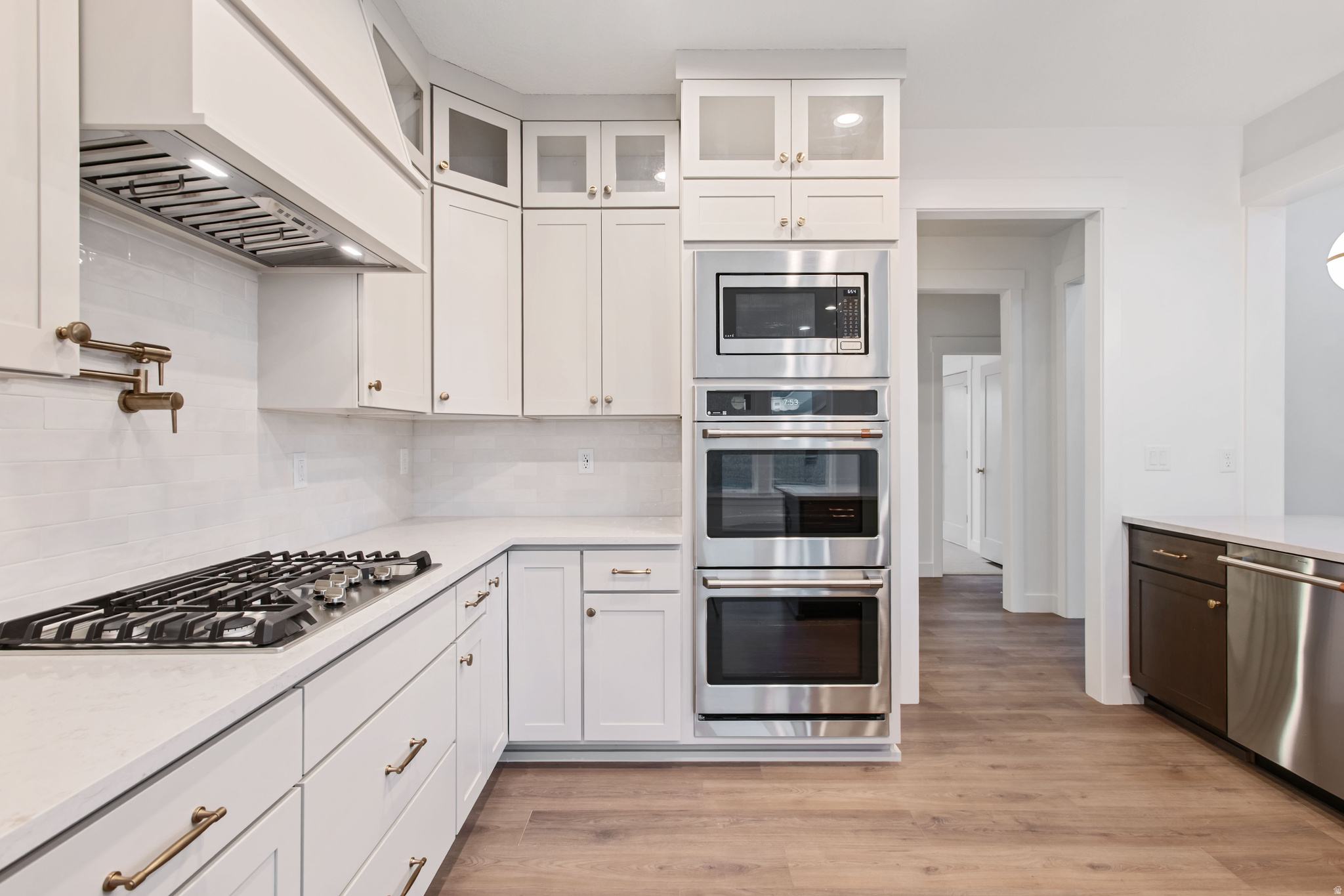 DAYBREAK - Residential