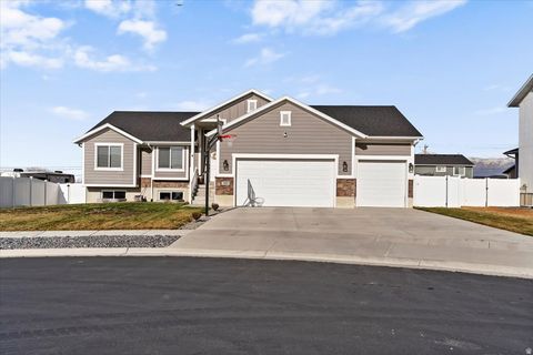 2422 W 3350 S West Haven UT 84401