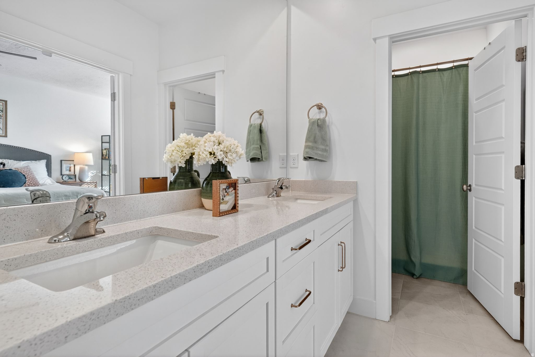 DAYBREAK - Residential