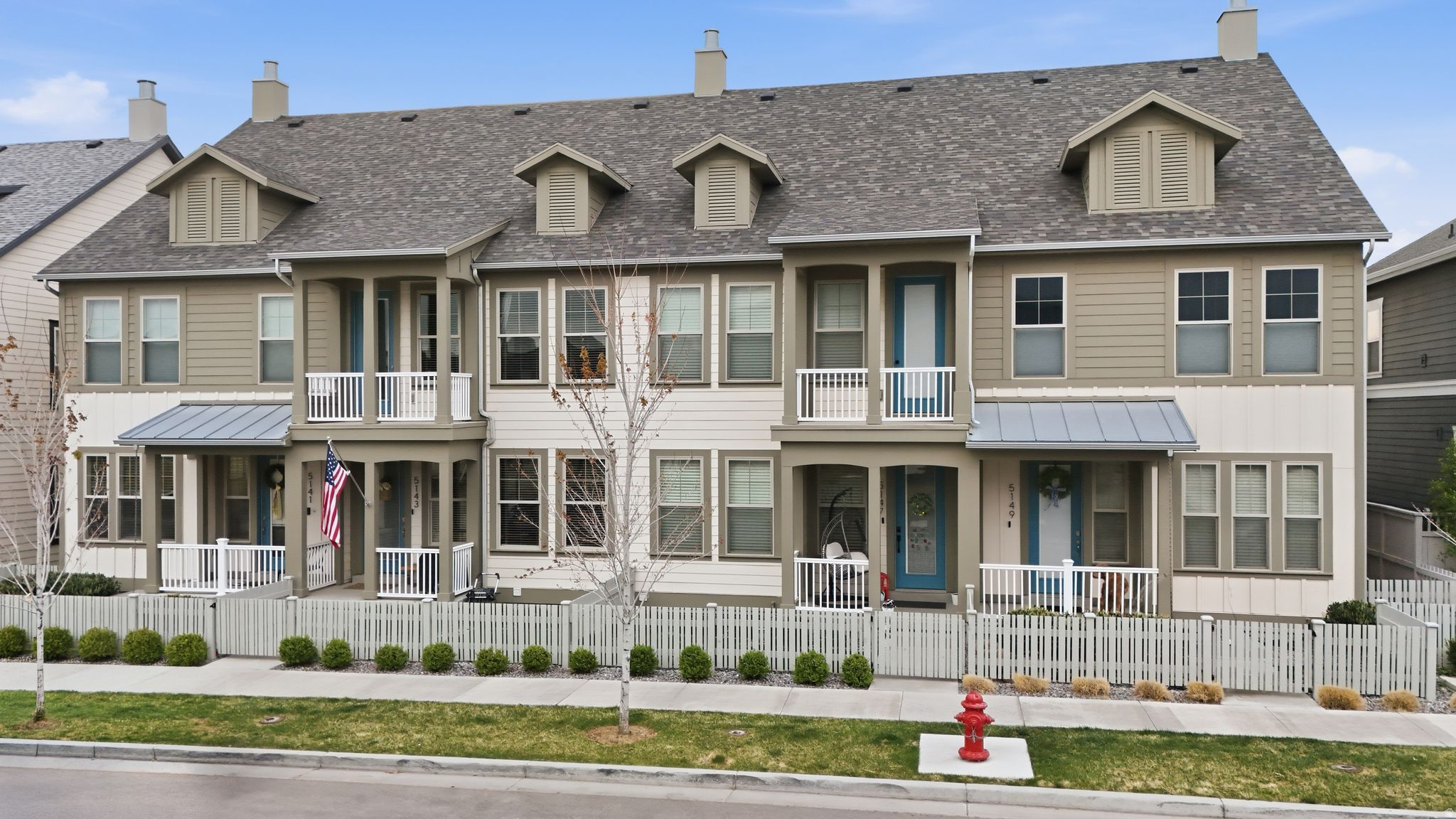 DAYBREAK - Residential