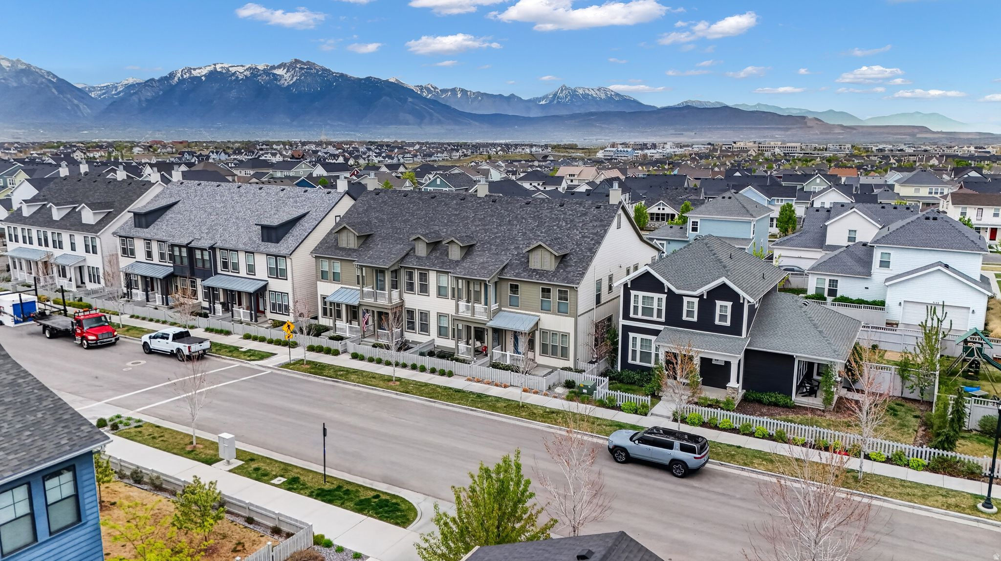 DAYBREAK - Residential