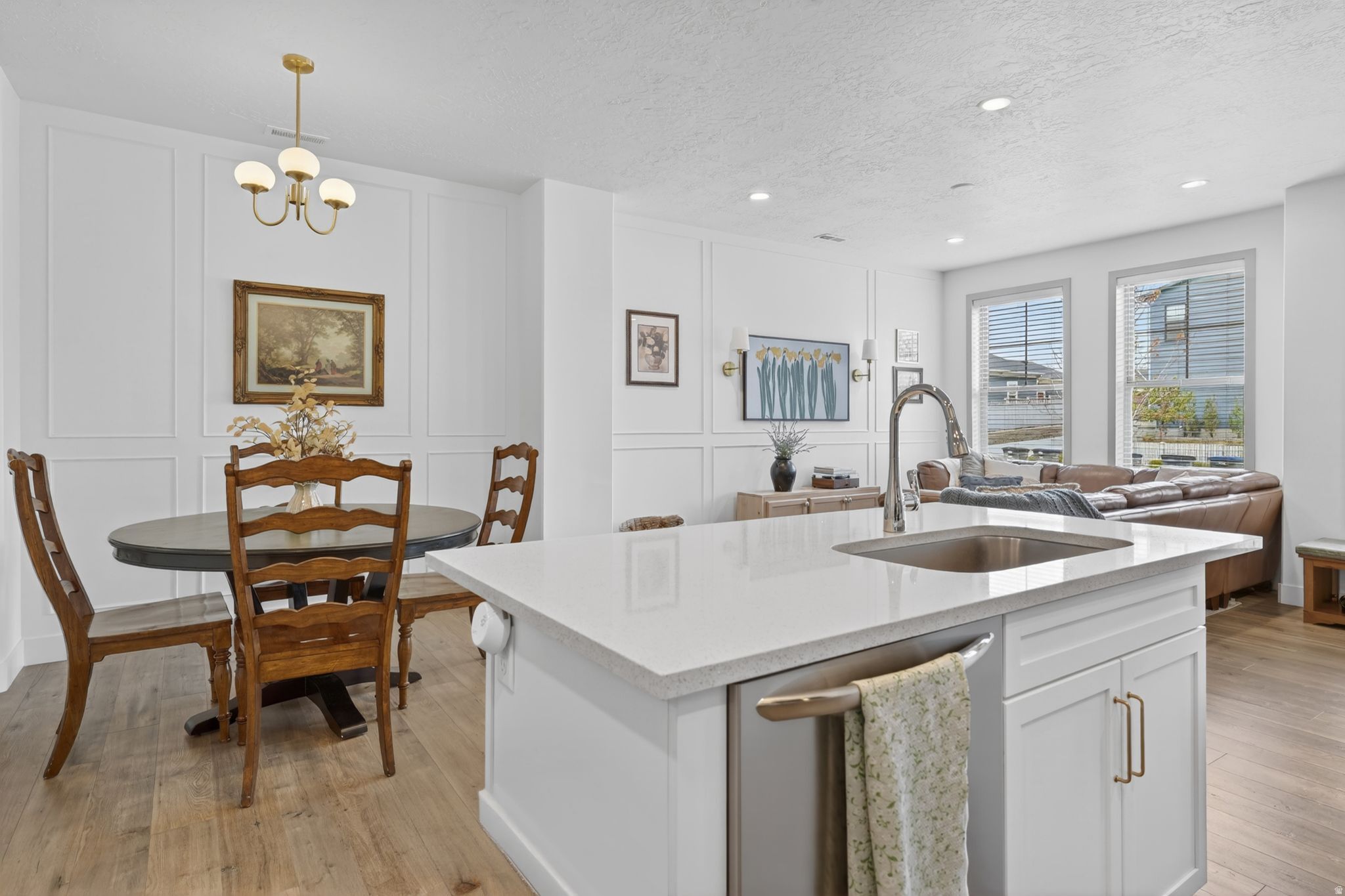 DAYBREAK - Residential