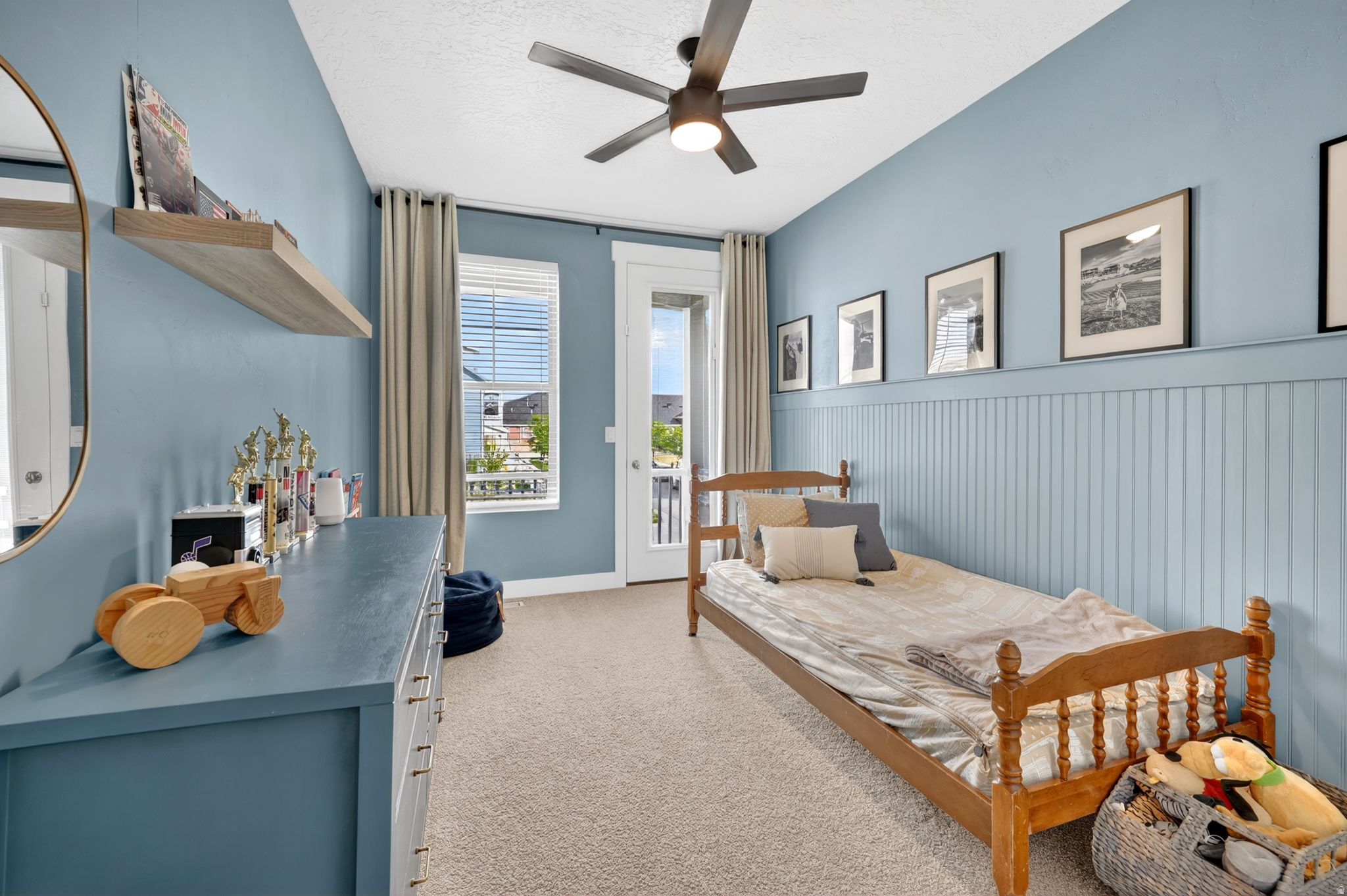 DAYBREAK - Residential