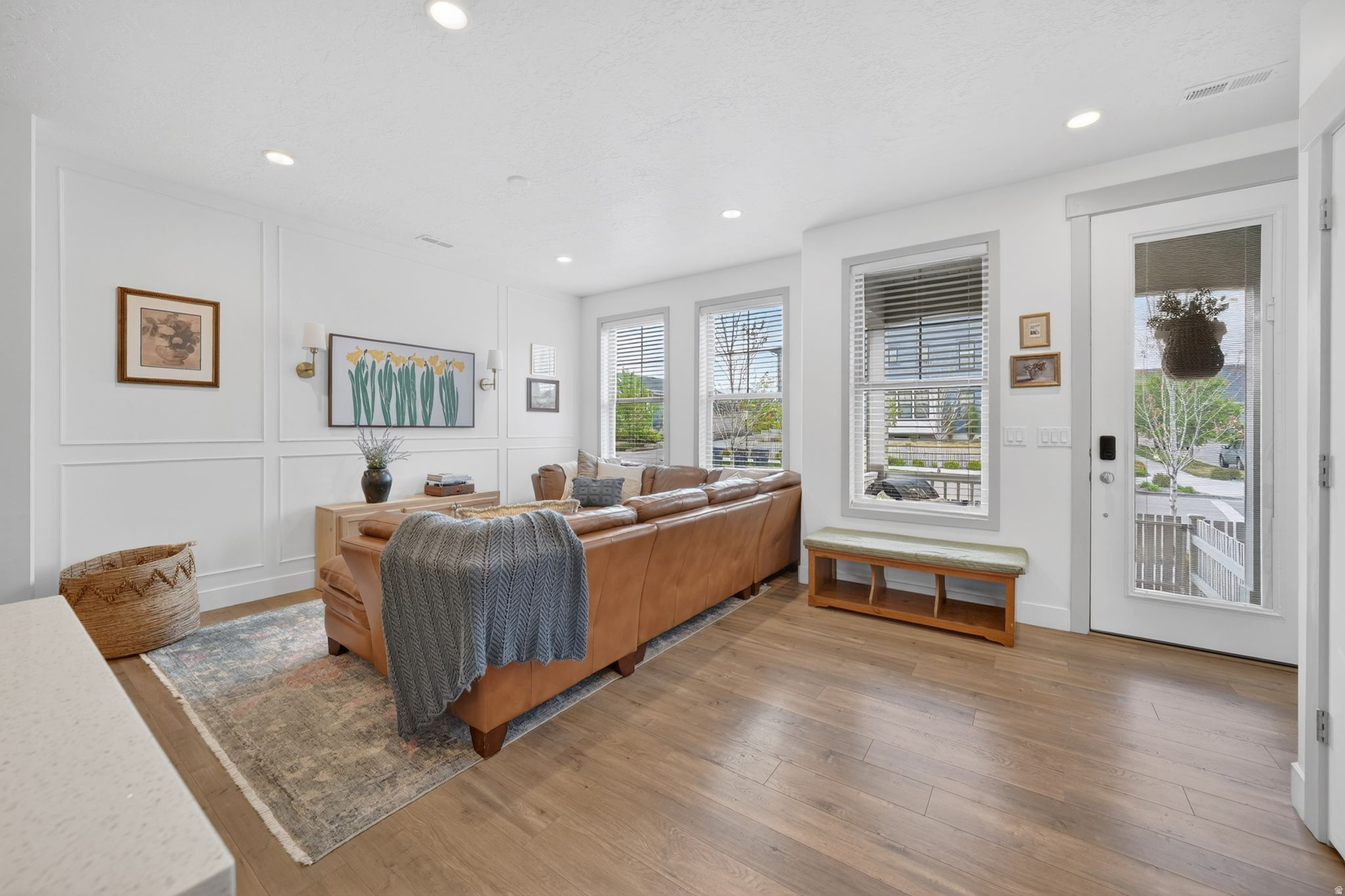 DAYBREAK - Residential