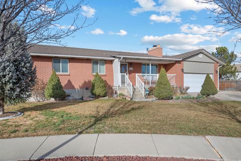 Tiny photo for 2058 W BYRON CIR, West Valley City, UT 84119 (MLS # 2138764)
