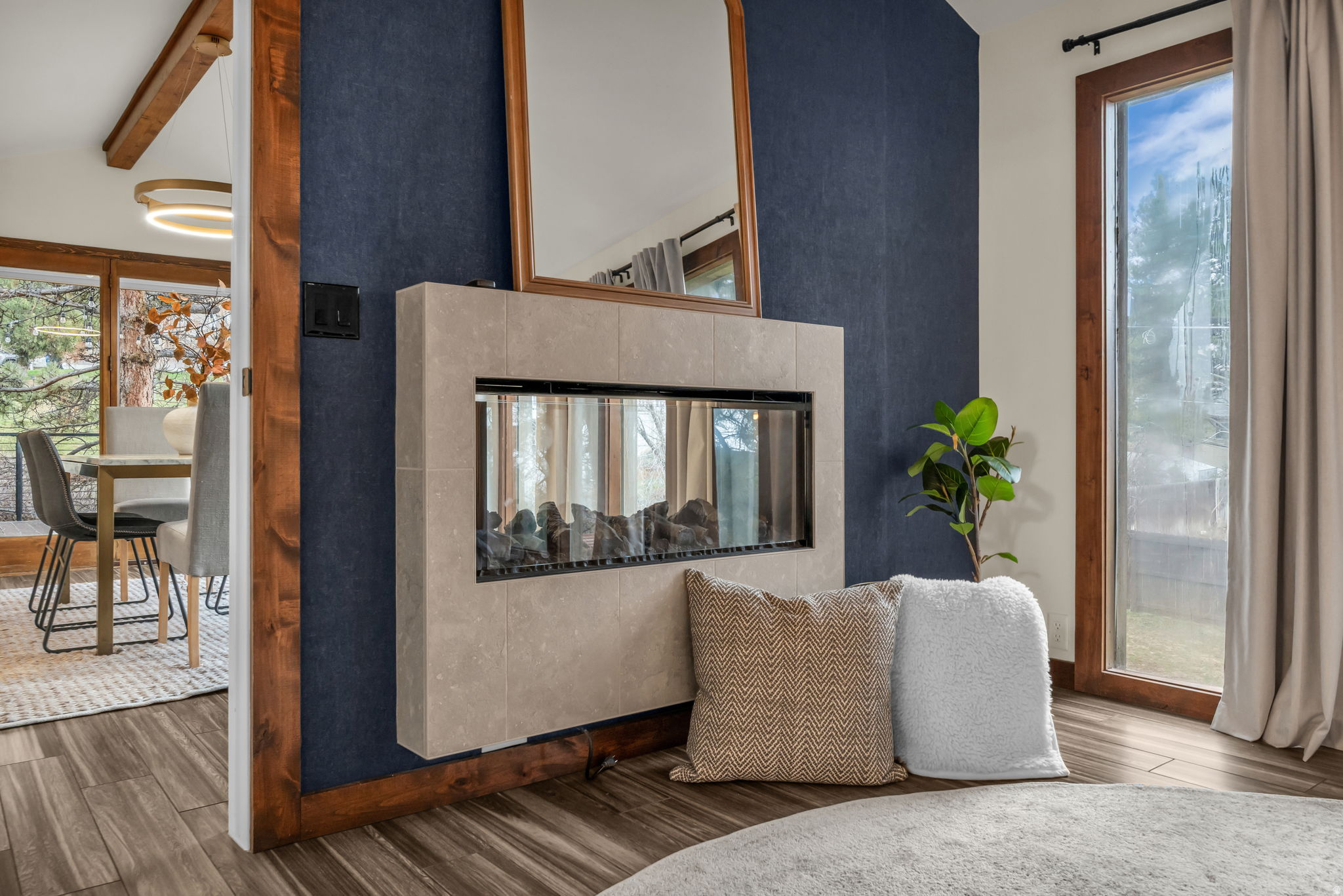 HOLLADAY HILLS - Residential Income