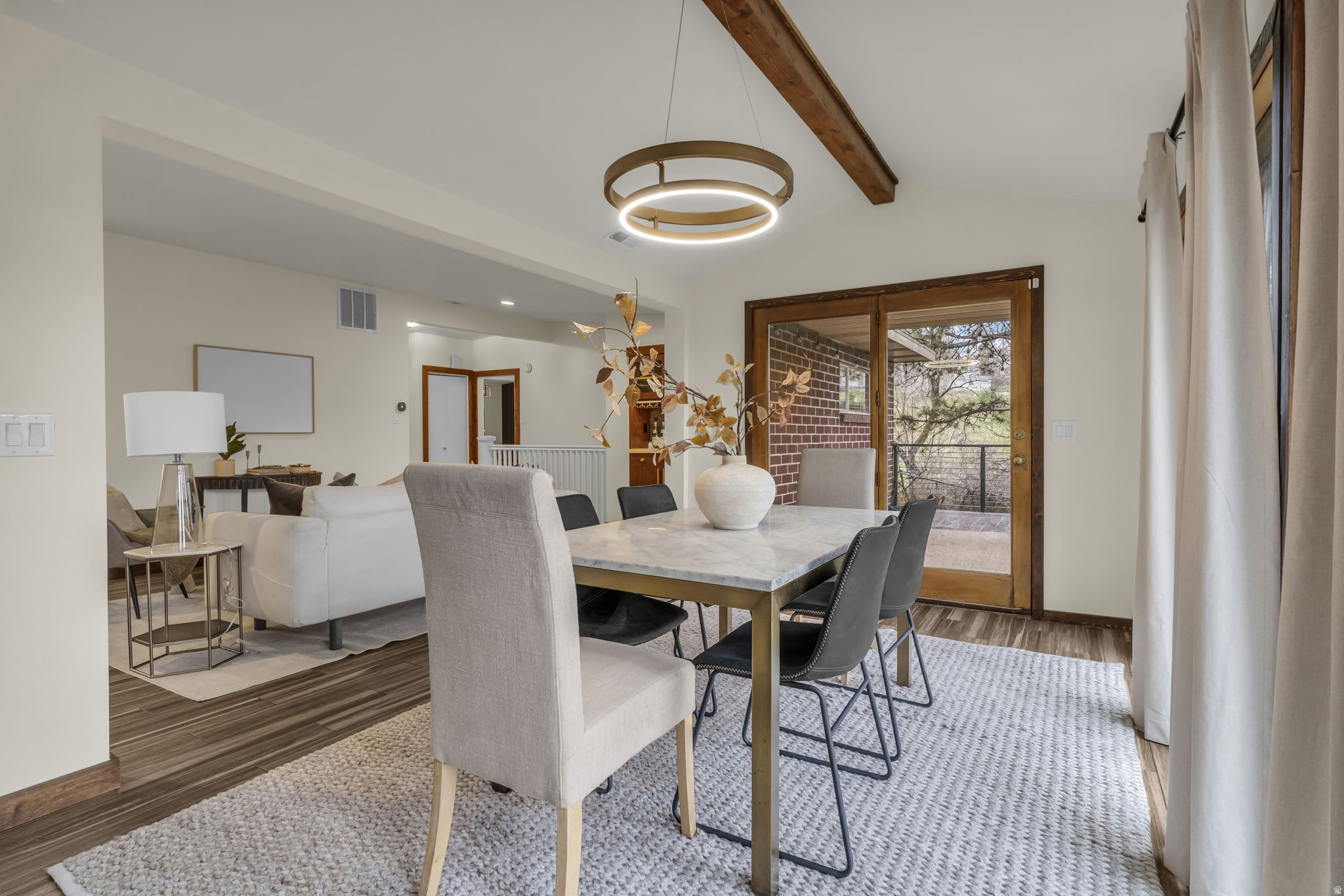 HOLLADAY HILLS - Residential Income