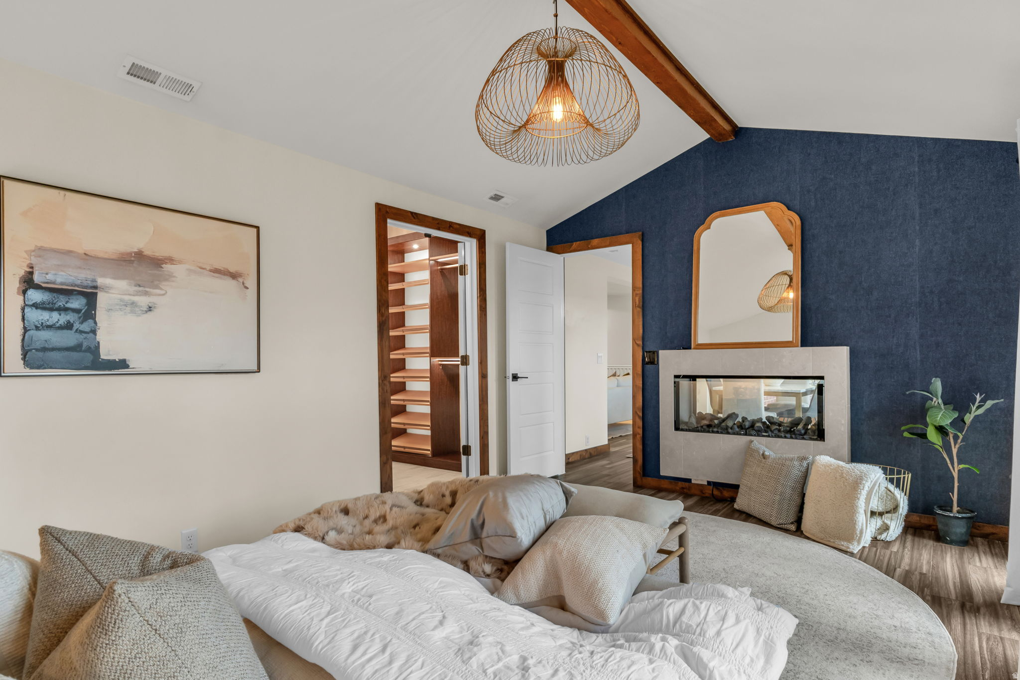 HOLLADAY HILLS - Residential Income