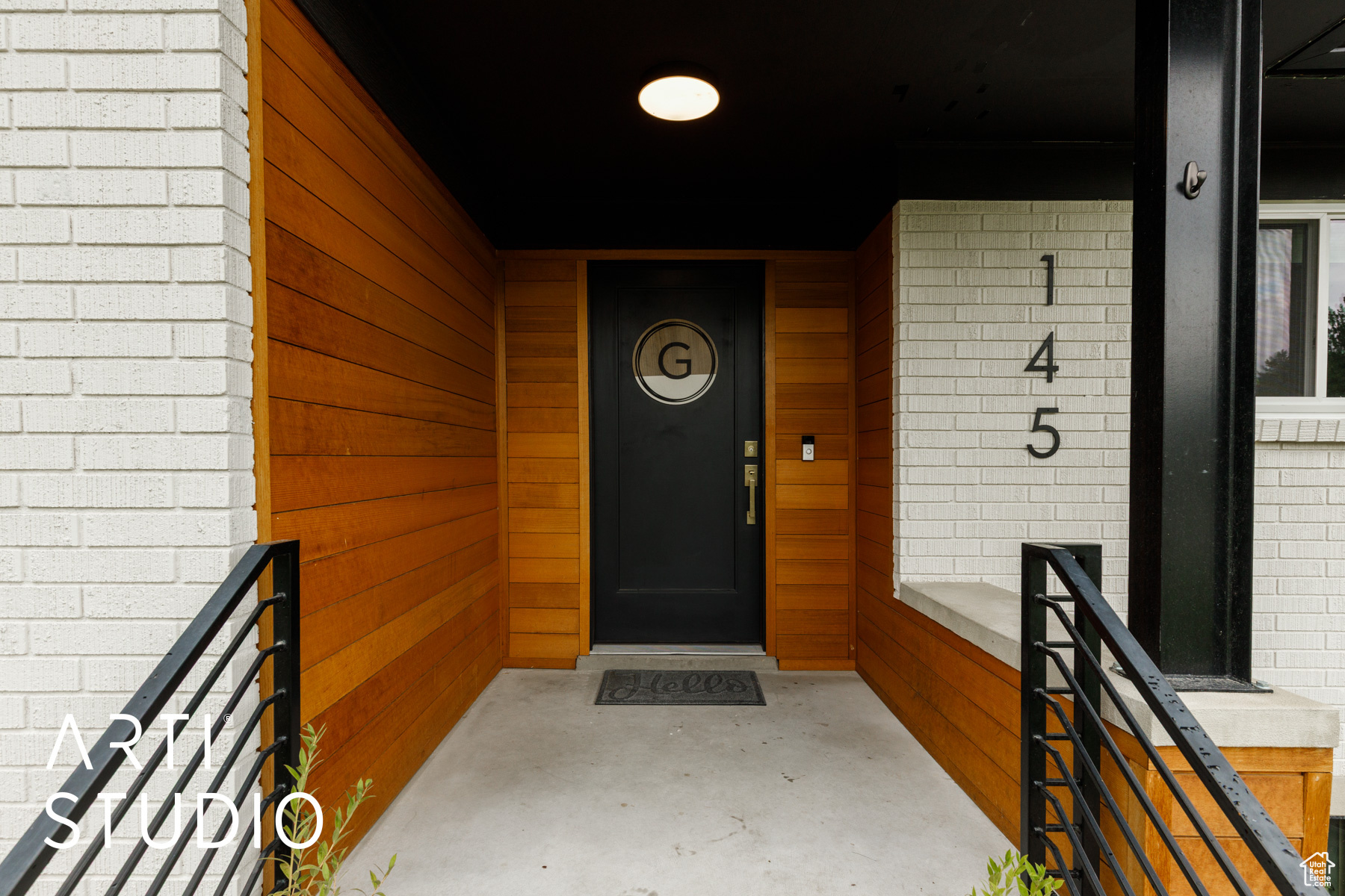 145 QUARTER CIR