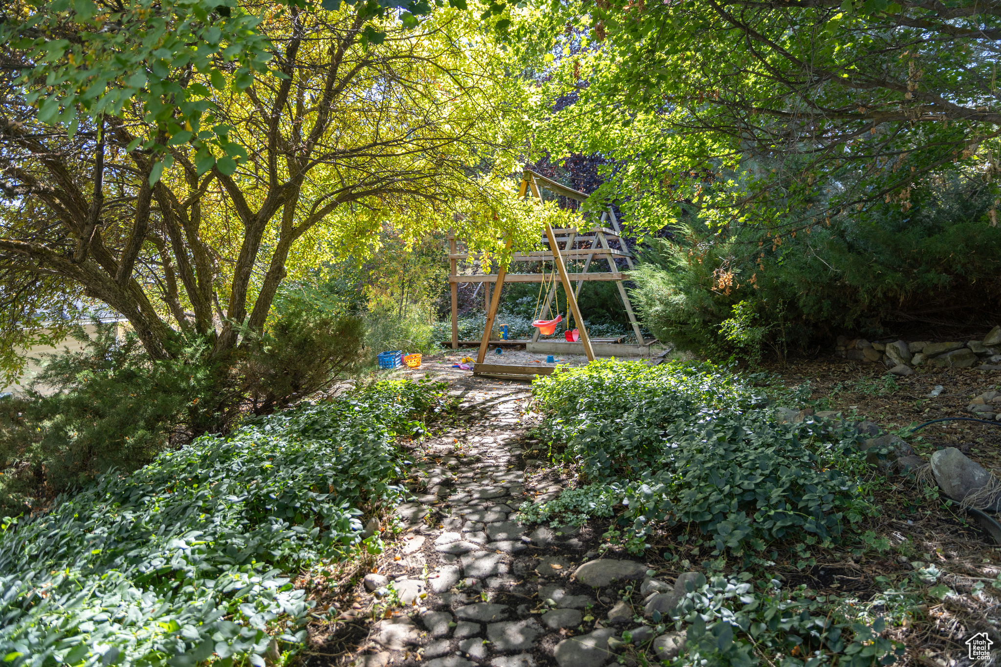 COBBLESTONE - Residential