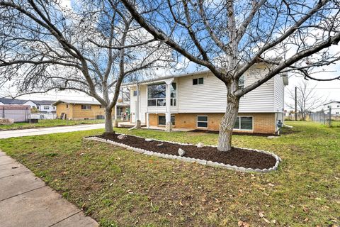 Tiny photo for 1656 MARILYN DR, Syracuse, UT 84075 (MLS # 2124975)