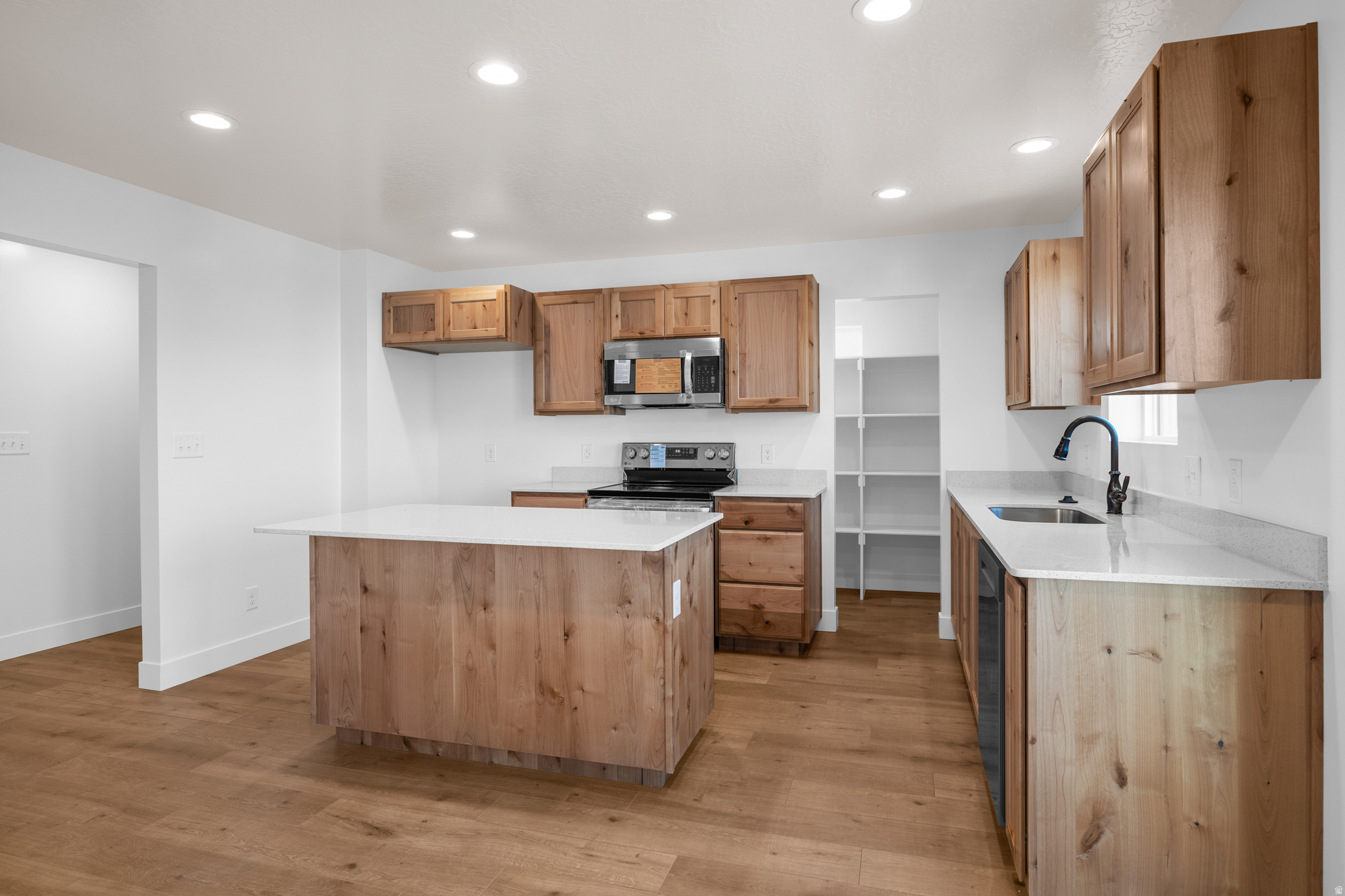 SUMMIT RIDGE THE HILLS - Residential