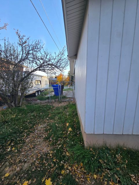 Tiny photo for 484 E 2050 N, North Ogden, UT 84414 (MLS # 2122406)