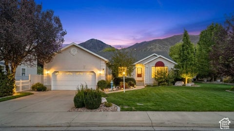 Photo of 821 E 800 S, Springville, UT 84663 (MLS # 2191407)