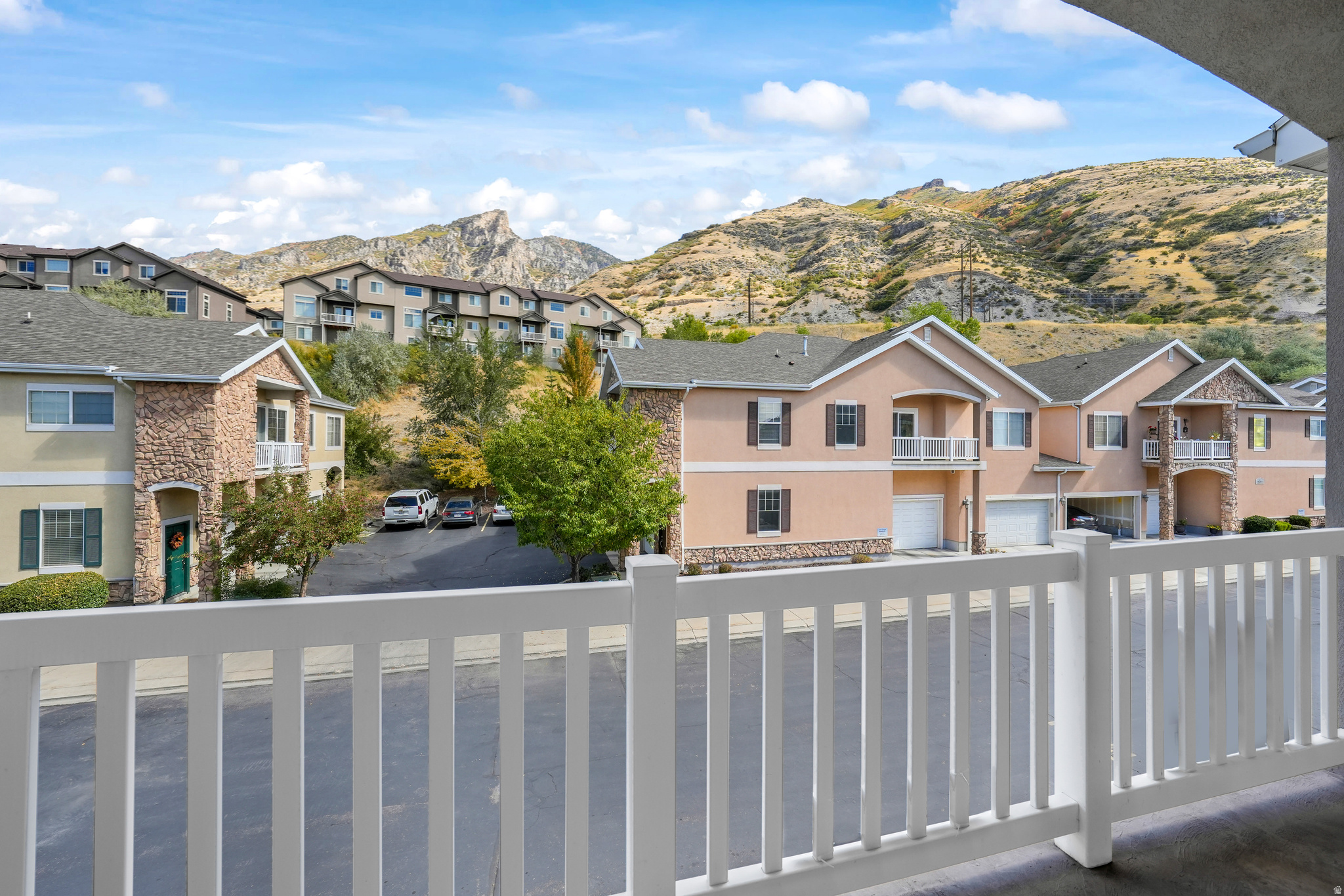CANYON MEADOW CONDOS AT SUNRIDGE - Residential