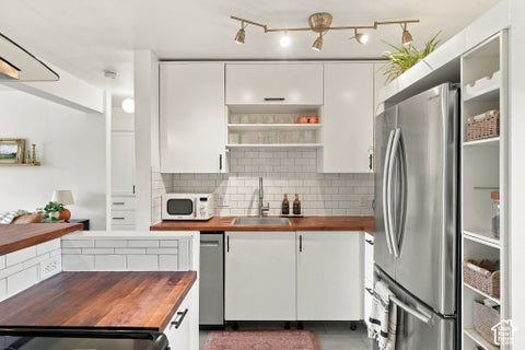 Tiny photo for 1034 W SIGNORA DR, Salt Lake City, UT 84116 (MLS # 2189991)