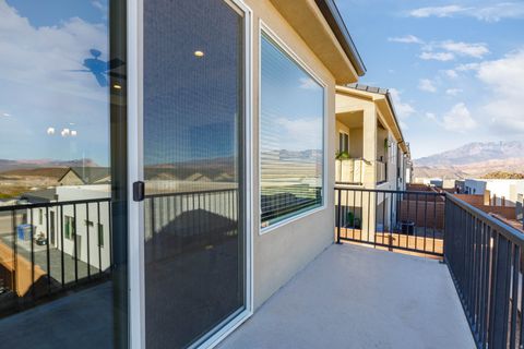 Tiny photo for 2152 W 380 S, Hurricane, UT 84737 (MLS # 2126343)