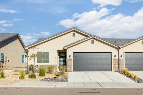 Photo of 2152 W 380 S, Hurricane, UT 84737 (MLS # 2126343)