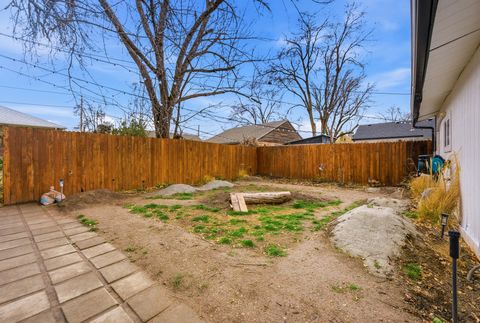 Tiny photo for 650 E WARNOCK AVE, Salt Lake City, UT 84106 (MLS # 2139582)