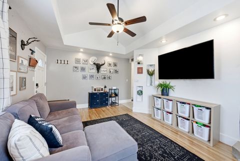 Tiny photo for 650 E WARNOCK AVE, Salt Lake City, UT 84106 (MLS # 2139582)