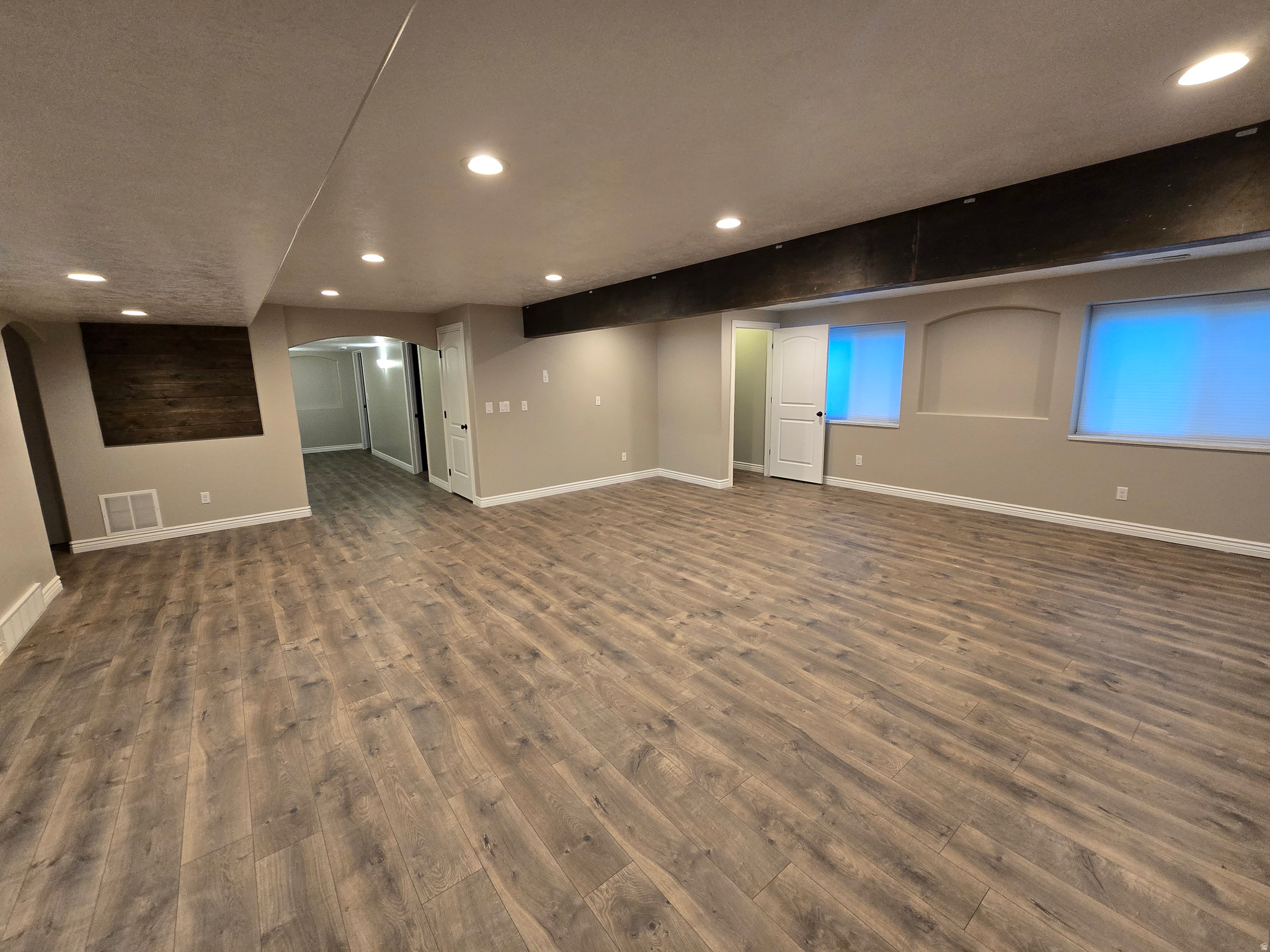 DIAMOND SUMMIT - Residential